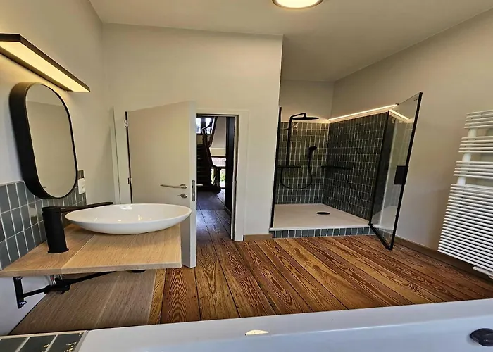 Heritage In With Garden